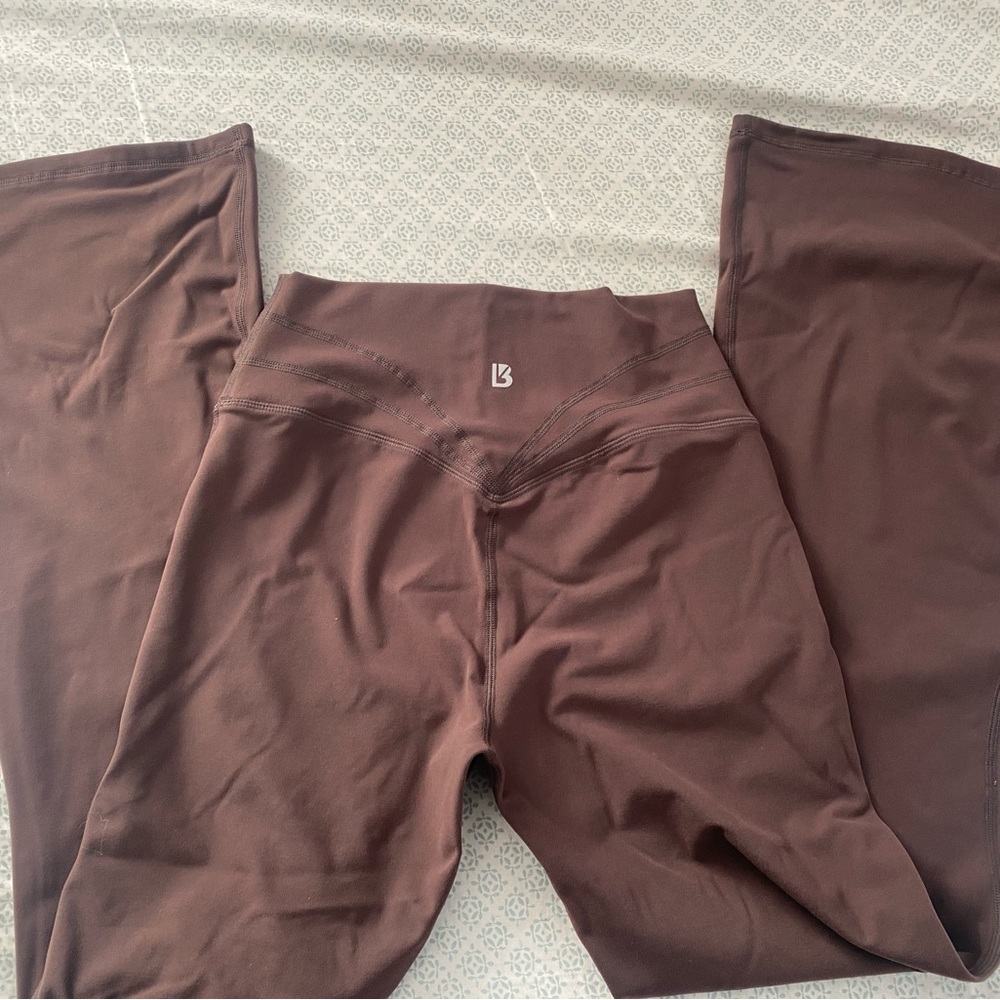 BuffBunny foxy flare leggings